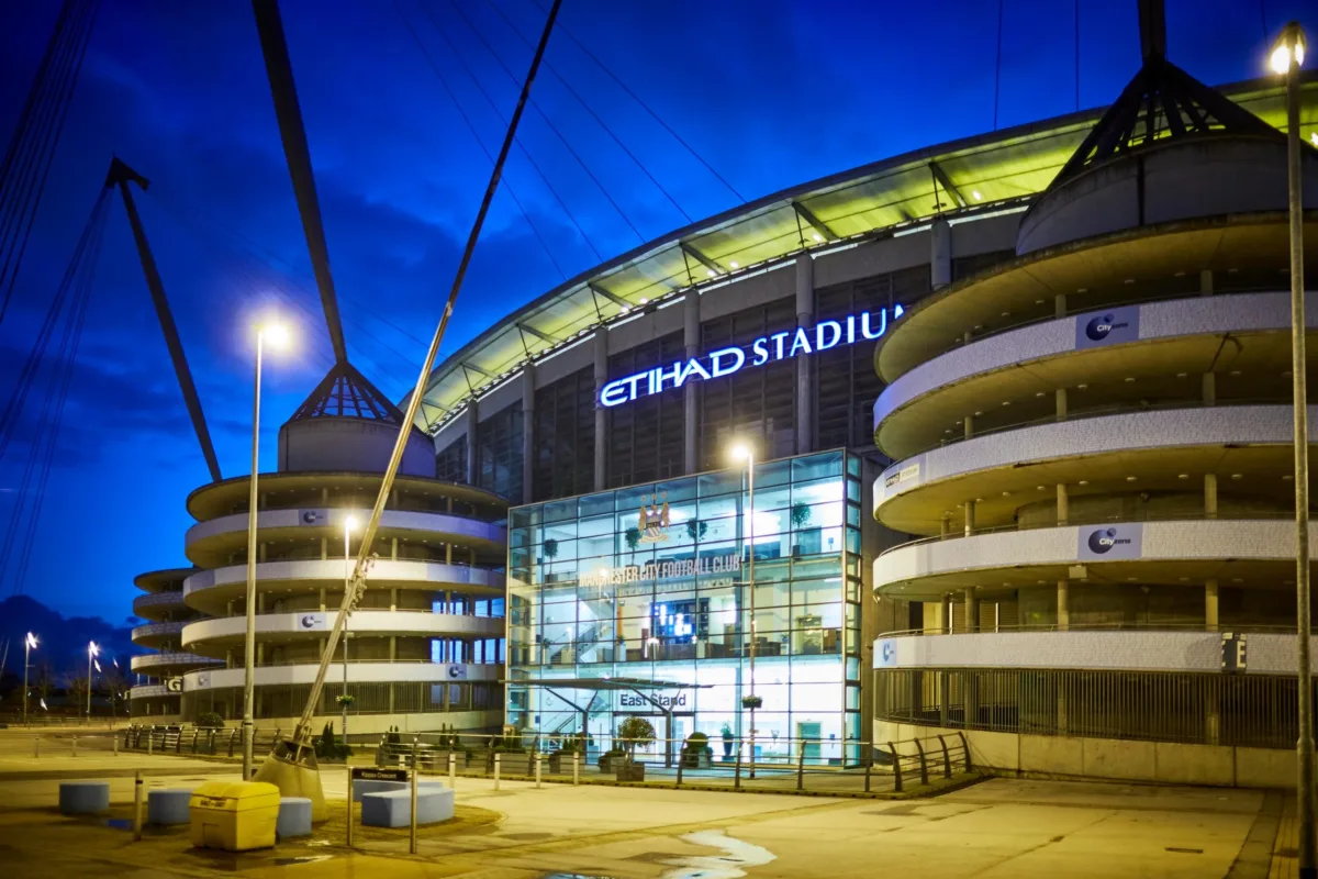 The City of Manchester Stadium in Manchester, England, also known as Etihad Stadium for sponsorship reasons, is the home ground Manchester City – Manchester United: Stream & speltips (7/3)