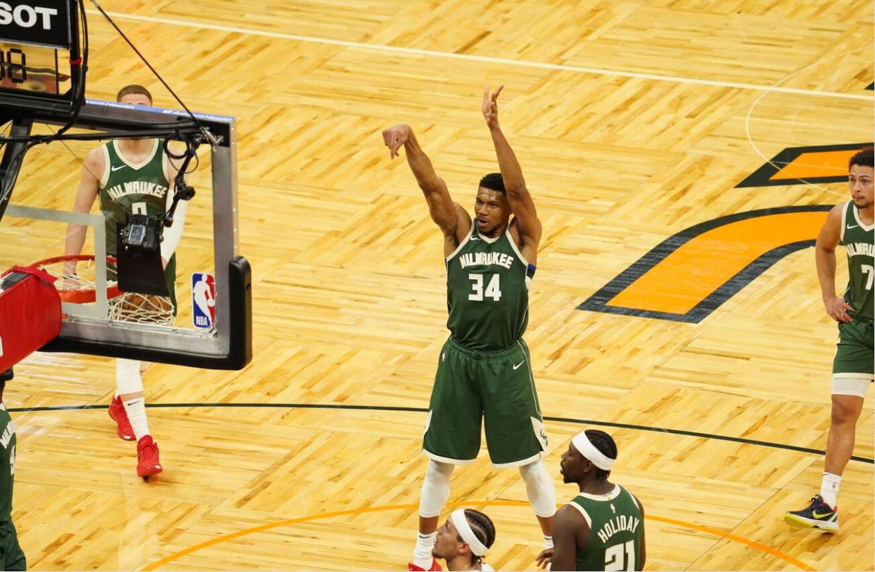 Phoenix Suns och Milwaukee Bucks möts i NBA finalen
